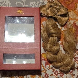 Luxy Blonde 18in Clip-In Hair Extensions